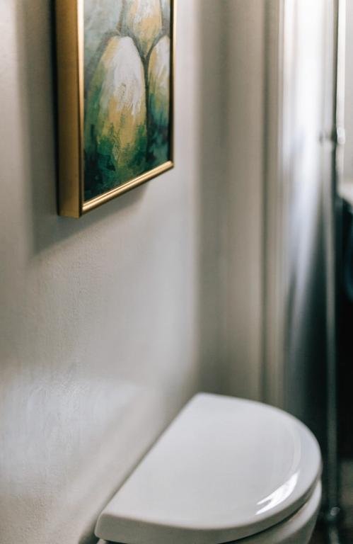 close-up-of-a-small-framed-print