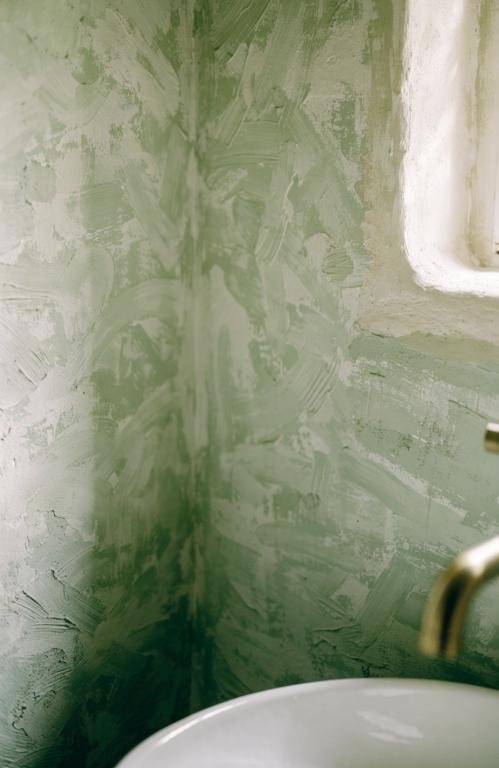 close-up-of-a-textured-green-lime